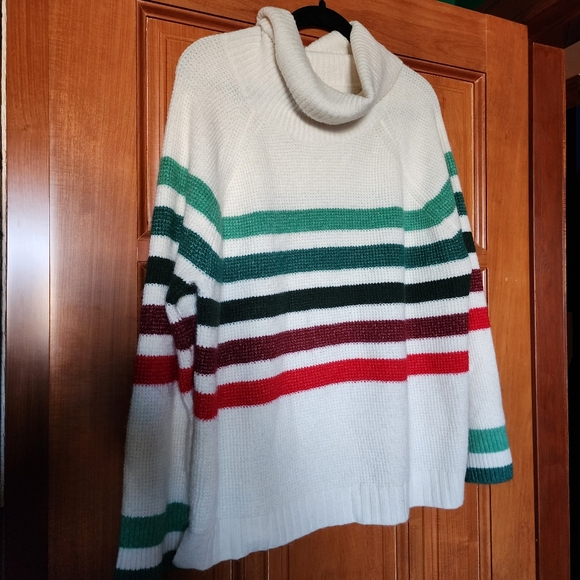 EUC Lou & Grey Turtleneck Sweater - Picture 4 of 8